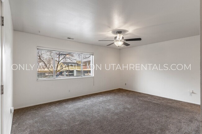 Foto del edificio - 1707 Hickory Ln