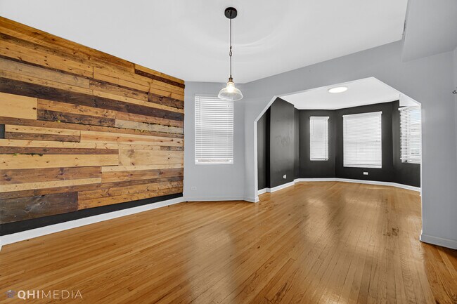 Foto del edificio - 6237 S Langley Ave