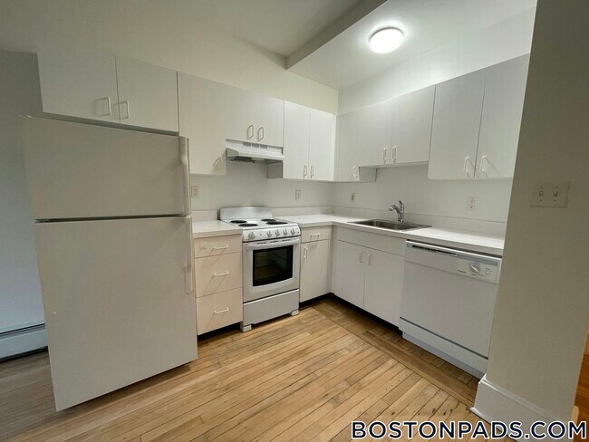 Foto del edificio - 1539 Beacon St