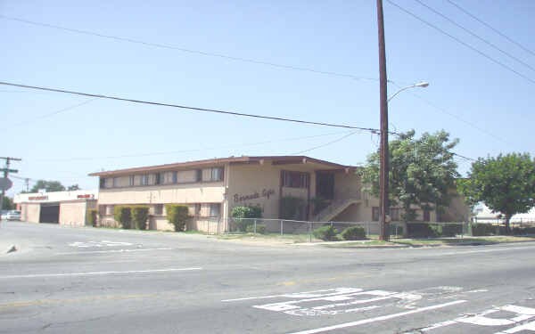 1601 N Bullis Rd - 1601 N Bulls