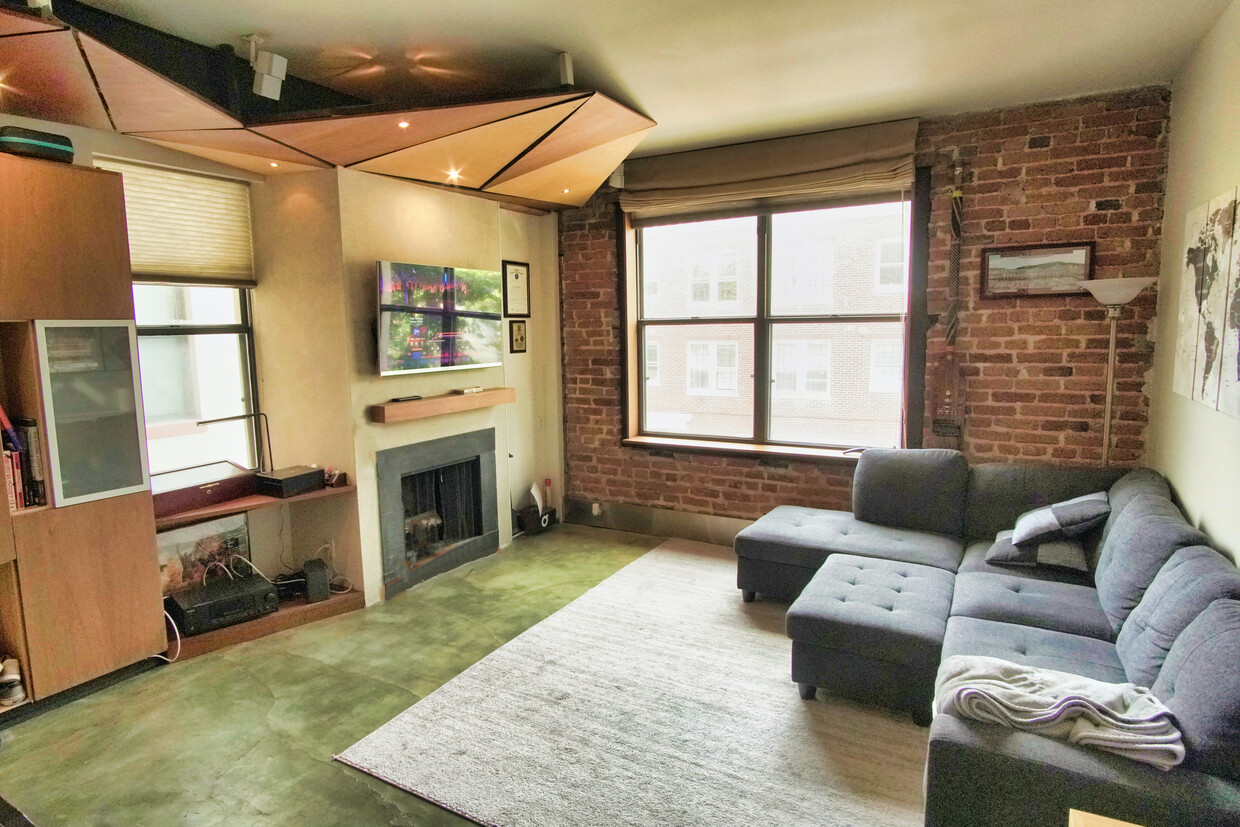 Foto principal - 1320 21st St NW