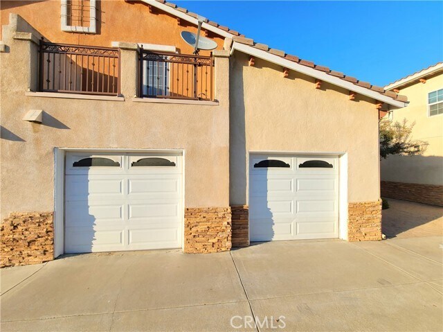 Foto del edificio - 1200 E Highland Ave