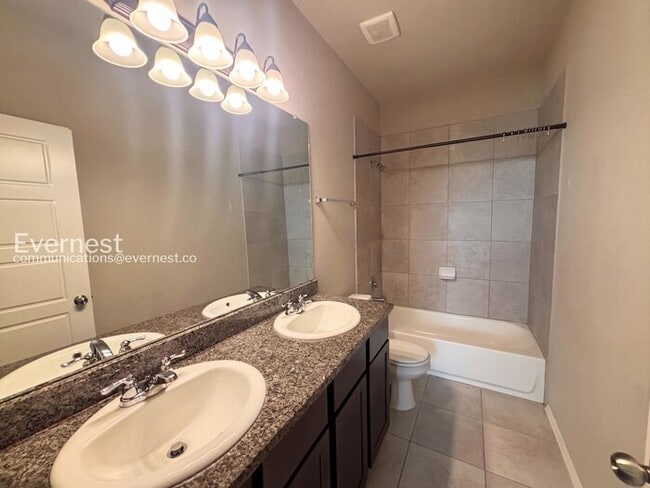 Building Photo - 1722 Davidson Rnch Dr