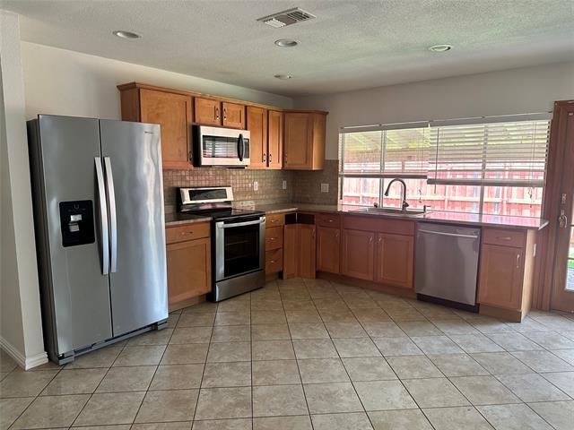 Foto del edificio - 541 Shadowcrest Ln