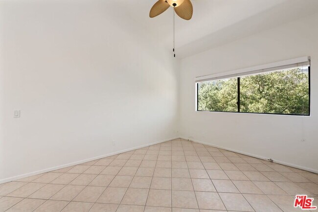 Foto del edificio - 1631 Michael Ln