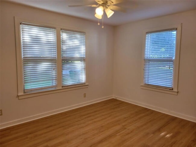 Building Photo - 403 N Tinsley St