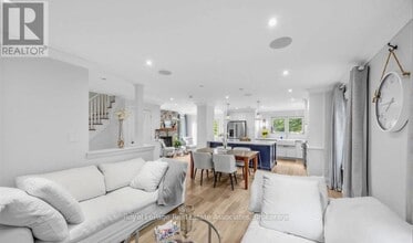 Building Photo - 6760 Dolmage Ct