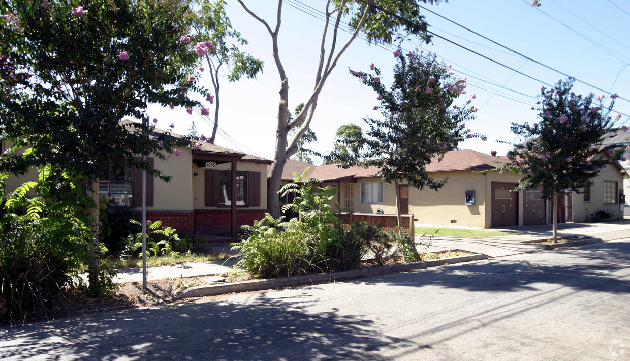 Building Photo - 1072-1076 Luther Ave