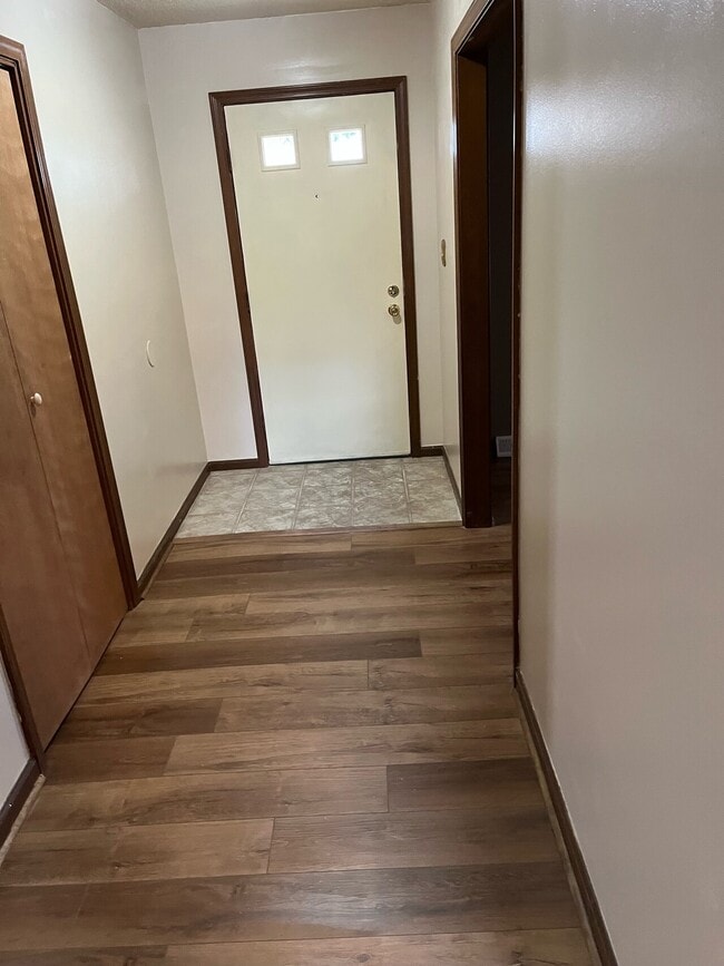 Building Photo - Newbern