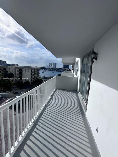 Foto del edificio - 137 Golden Isles Dr