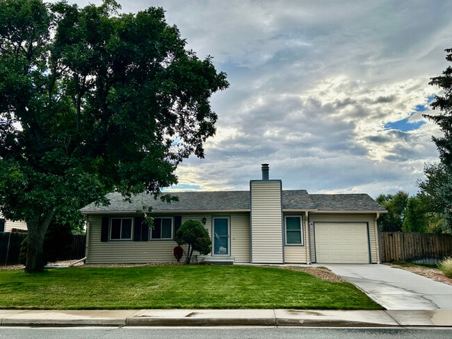 Building Photo - 13225 Grove Way