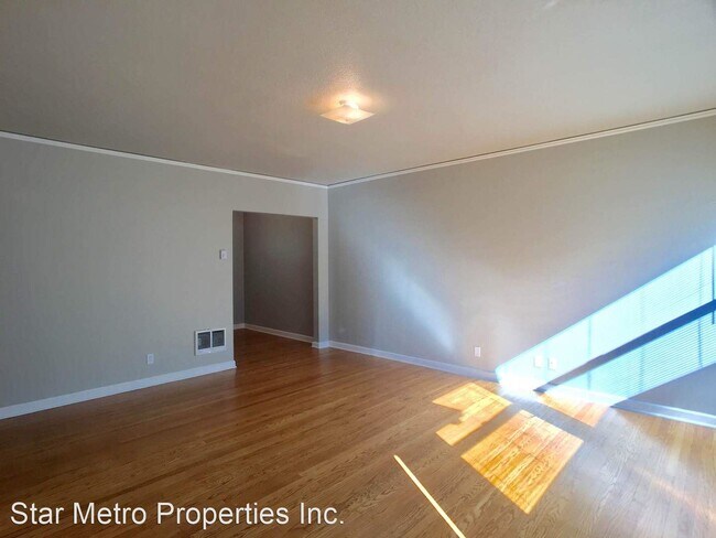 Building Photo - 6345 N Albina Ave
