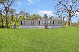 Building Photo - 1495 Bear Branch Rd