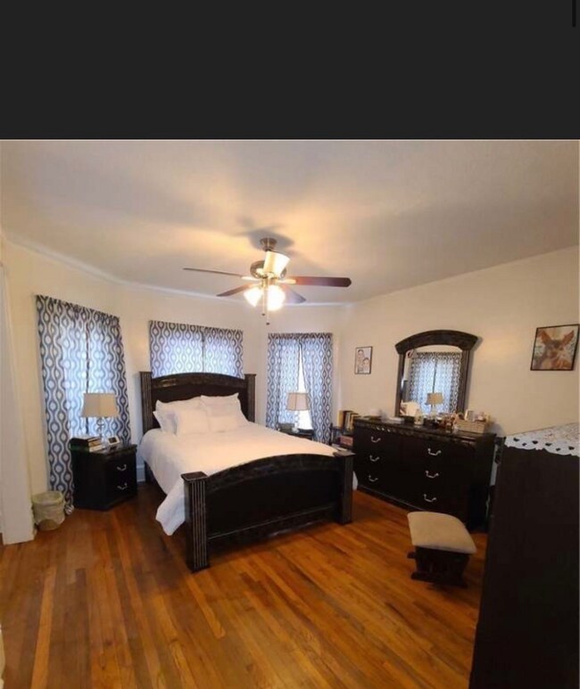 Foto del edificio - 229 Holland St