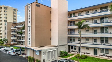 Building Photo - 401 N Riverside Dr