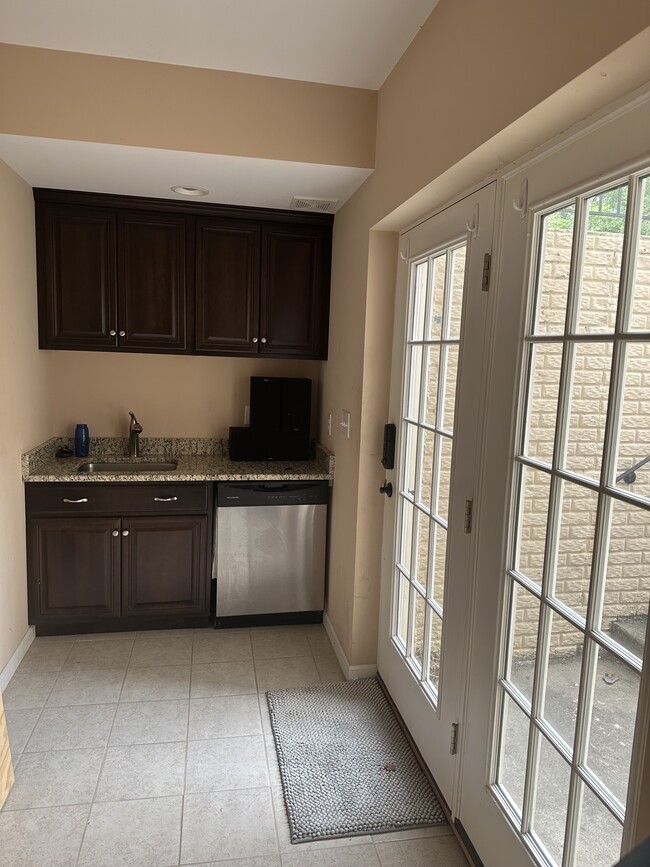 Building Photo - 4683 Autumn Glory Way