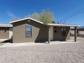 Building Photo - 1704.5 Cuba Ave