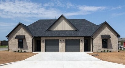 Building Photo - 1 Shamrock Cir