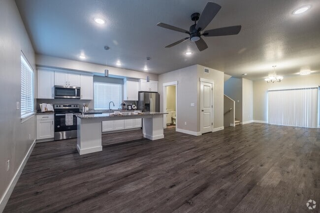 3 BR, 2.5 BA - 1,680SF - Coyote Creek