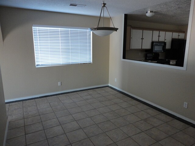 Building Photo - 569 Santa Fe Meadows Dr NE