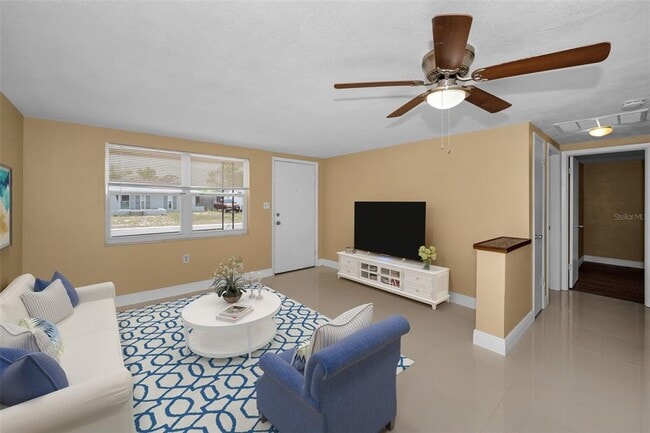 Building Photo - 9100 Lunar Ln