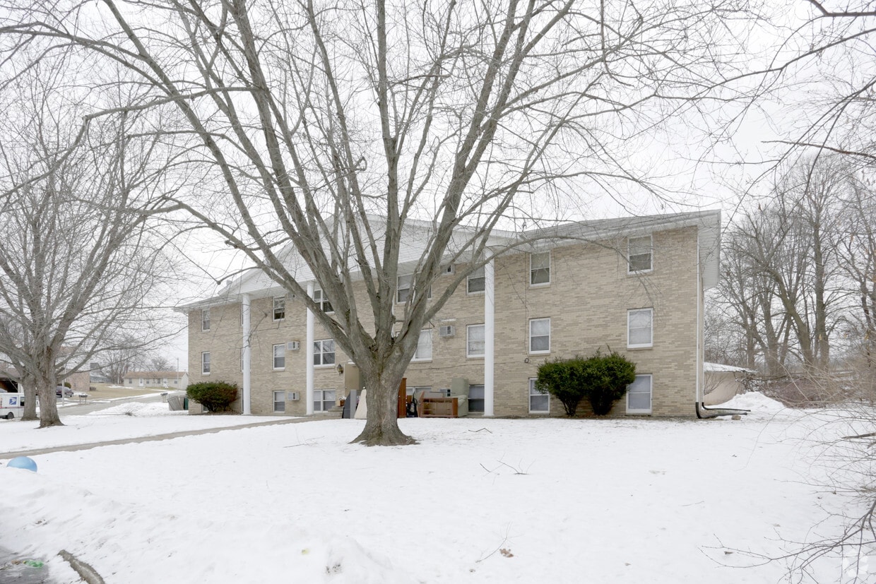 Building Photo - 2807 Rudeen Close