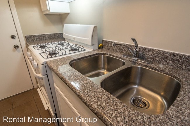 Foto del edificio - 1133 N Durham Dr