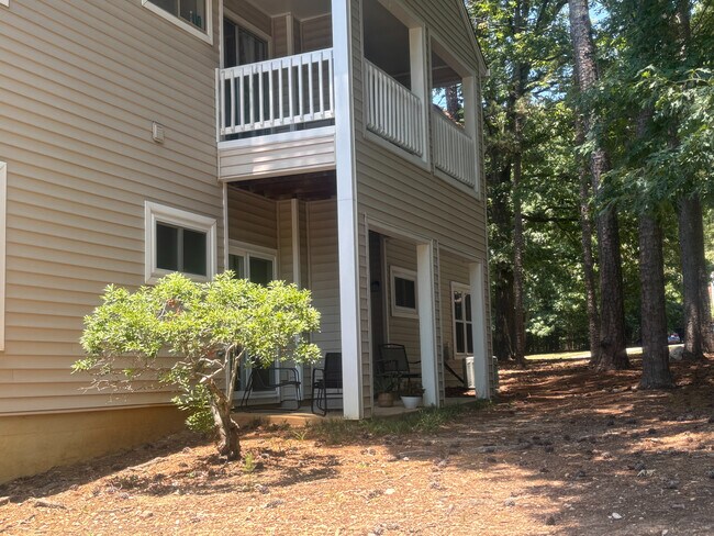 Foto del edificio - Room in Condo on Winterpointe Ln