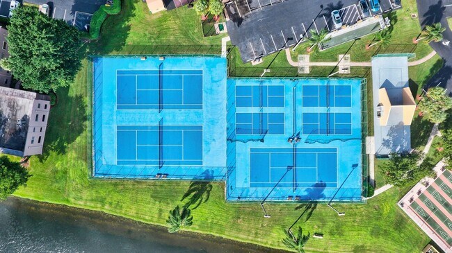 Foto del edificio - 15364 Lakes of Delray Blvd