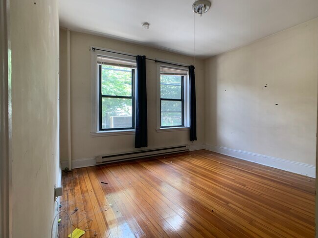 Building Photo - 316 Summit Ave