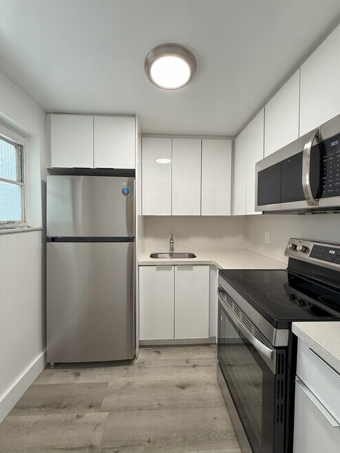 Alhambra Apartments