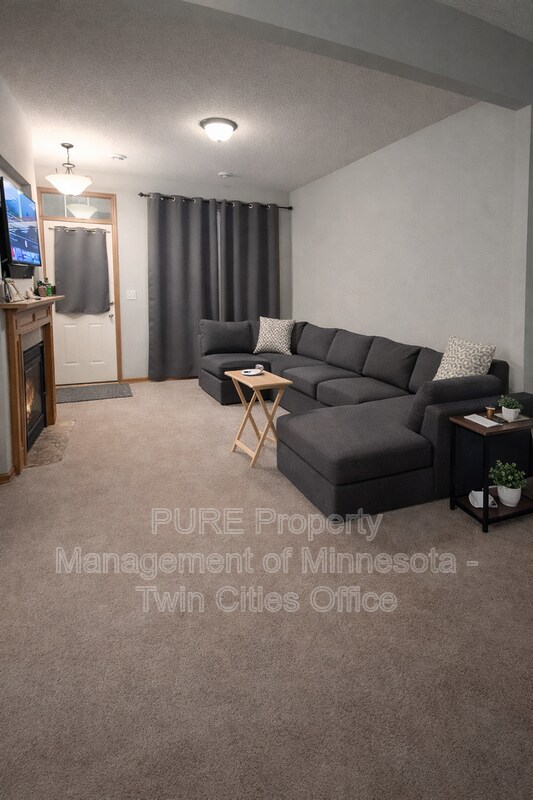 Foto del edificio - 15584 Empress Ave N