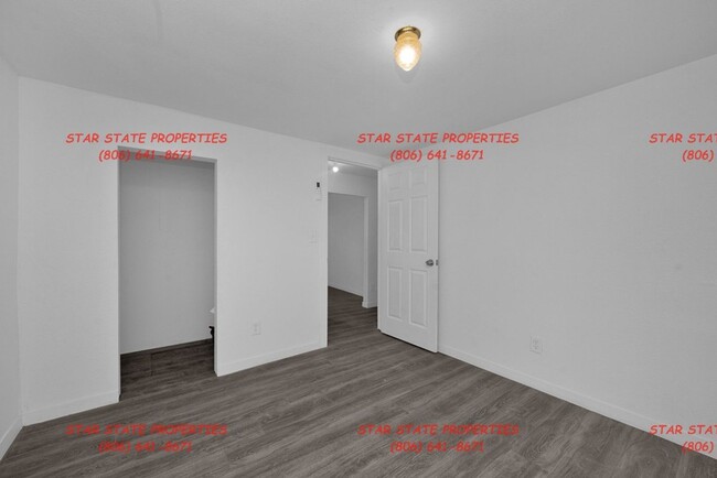 Building Photo - 1 Bedroom- Pay Electric only.