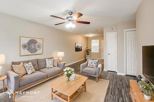 Foto del edificio - 379 Donna Dr