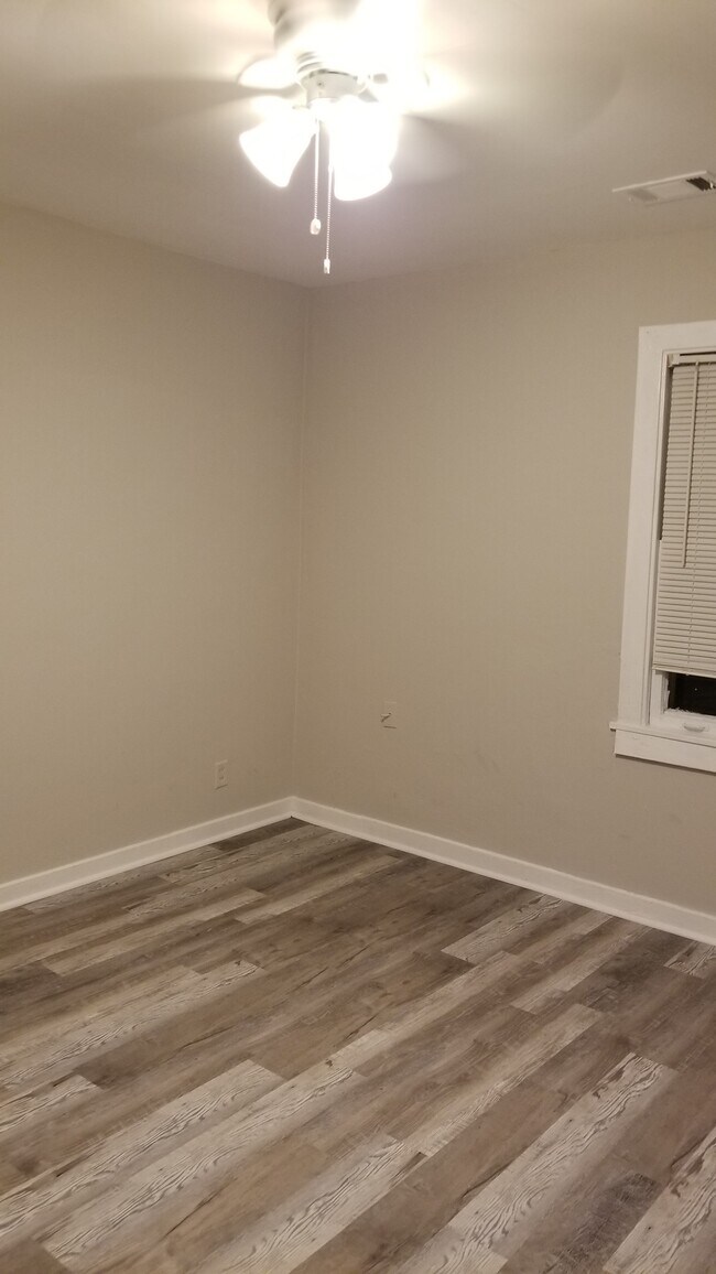 Foto del edificio - 620 W Shawnee Dr