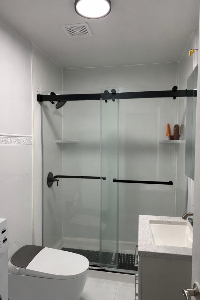 Foto del edificio - 25 Gelston Ave