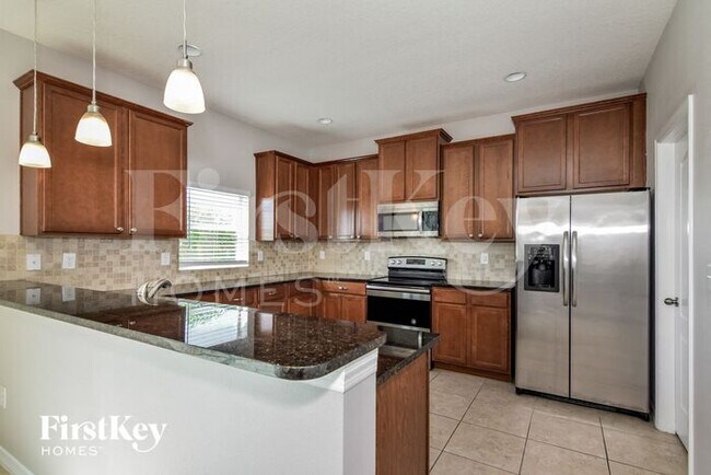 Foto del edificio - 561 Vista Ridge Dr