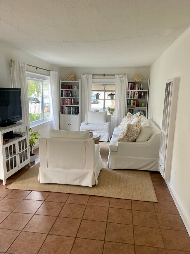 Building Photo - 1920 Gramercy Ave