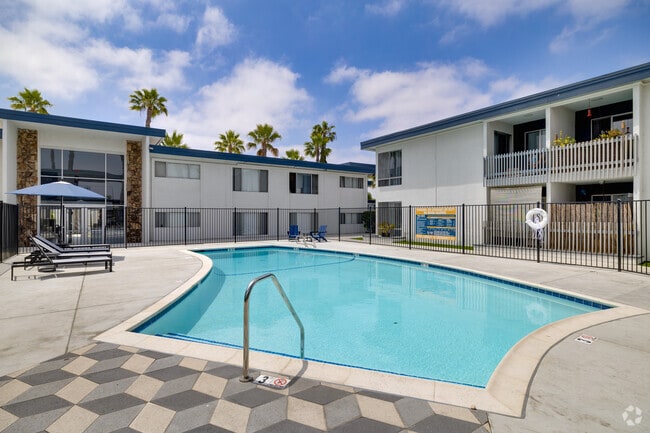 Building Photo - State