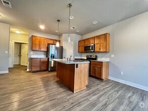 Building Photo - 6460 Orchard Park Dr