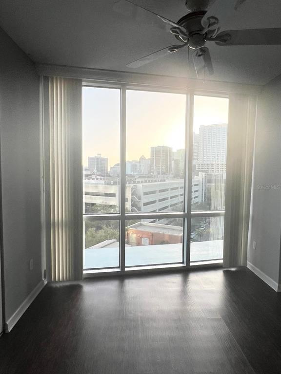 Foto del edificio - 322 E Central Blvd