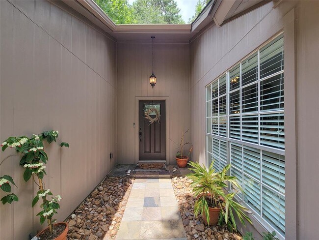 Building Photo - 3735 Hickory Knob Dr