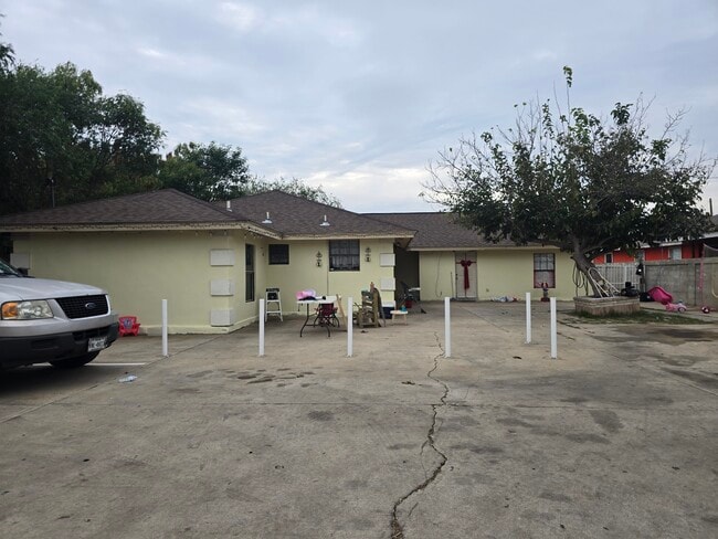 Foto del edificio - 2016 S India Ave