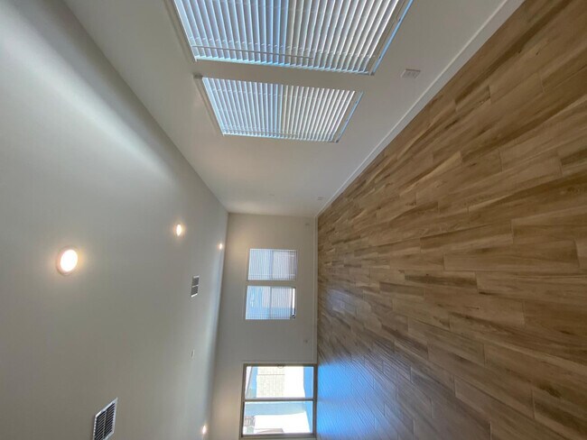 Foto del edificio - 23414 W Raymond St