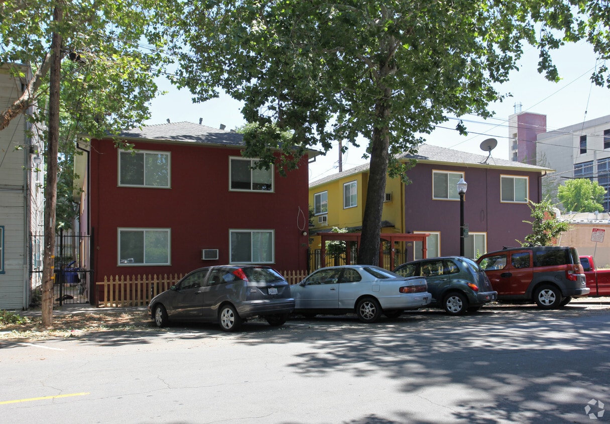 Primary Photo - 711 14th St