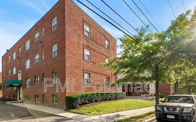 Building Photo - 1320 Missouri Ave NW
