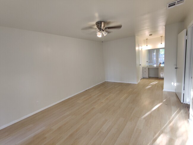 Foto del edificio - 5641 Walzem Rd