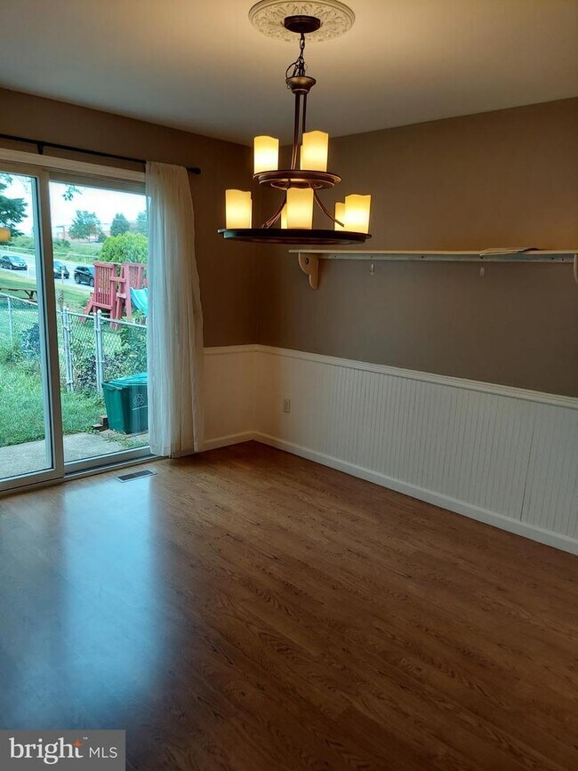 Building Photo - 104 Morgan Dr