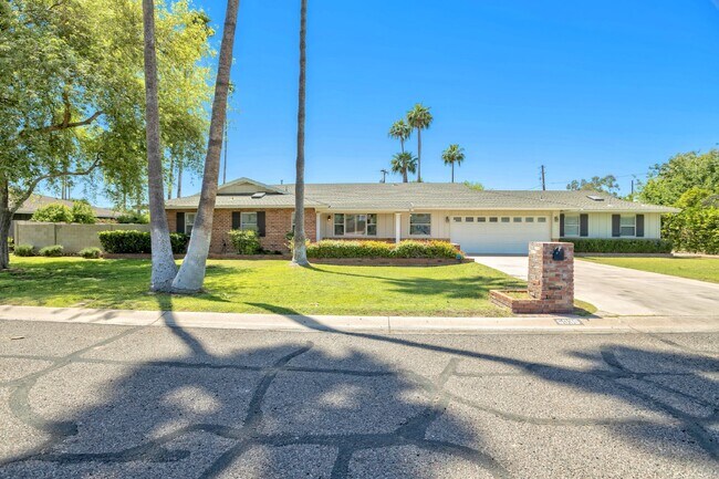 Foto del edificio - Arcadia Proper Rental now available!