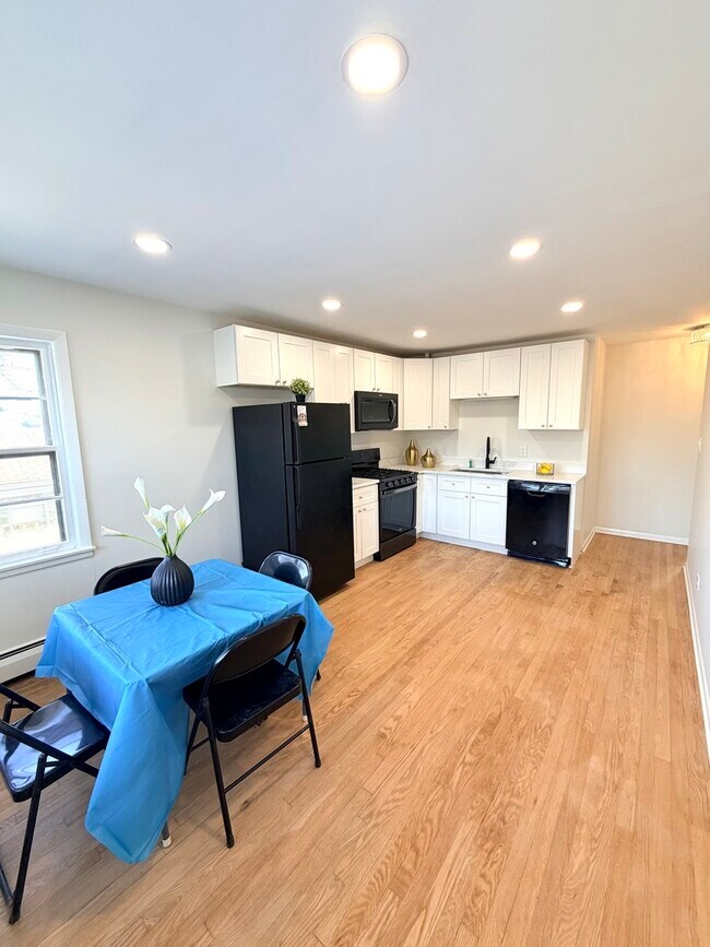 Foto del edificio - 2308 Oakton St